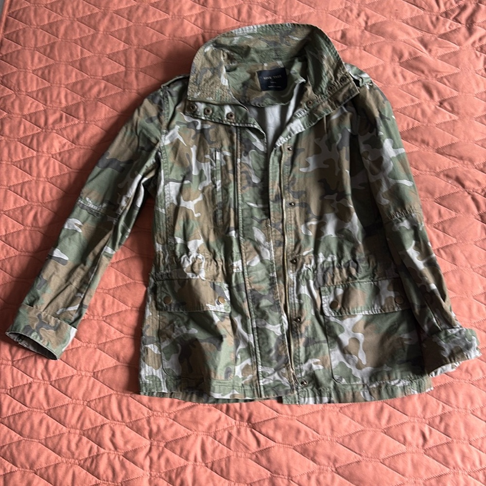 Camouflage jacket size Large